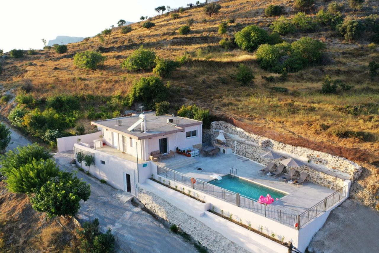 Villa Tzekos Kendrochori Buitenkant foto